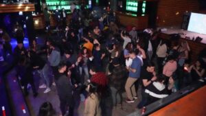 Iniciarán sumario sanitario de oficio a discoteca por no uso de mascarillas