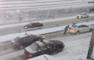 Nieve y escarcha generan problemas en Punta Arenas