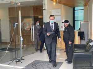 Flies asegura que $71 mil millones sería deuda del Estado con la región