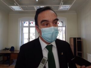 Gobernador Flies y conflicto por tercer dormitorio en viviendas sociales: “Está fuera de todo presupuesto”