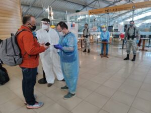 Detectan caso Covid en vuelo desde Santiago a Punta Arenas