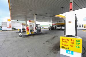 Nuevamente suben precios de todos los combustibles
