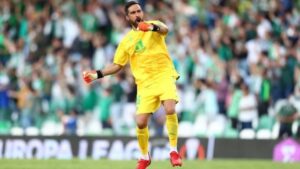 Claudio Bravo recupera la titularidad en la Liga, pero el Betis deja escapar victoria ante el Espanyol