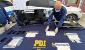 Dos colombianos serán expulsados por ingresar casi tres kilos de cocaína a la región