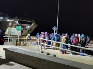 Usuarios molestos por retraso de zarpe en Porvenir