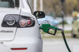 Magallánicos lamentan nueva alza de combustibles