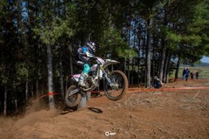 Los mejores pilotos de Moto Enduro se dan cita en Rungue para quedarse con el podio