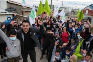 “Desde la Alfredo Lorca, desde nuestros barrios, desde Magallanes, nace nuestro triunfo, para cambiar Chile y terminar con el abuso y las de