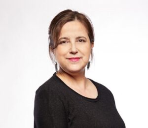 Doris Sandoval se compromete avanzar hacia un sistema descentralizado
