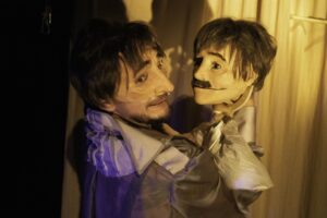 Llegan a Punta Arenas la obra “Frankestein” y el espectáculo francés “La Fuite”