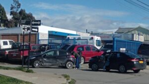 Dos lesionados dejó colisión en el Barrio Prat