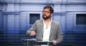 Denuncian a Fiscalía adulteración de antigua causa de Gabriel Boric
