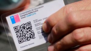 Modifican pase de movilidad para personas mayores de 55 años con dosis de refuerzo