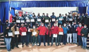 Subsecretario del Trabajo certifica a más de 50 extrabajadores de Mina Invierno