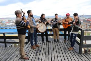 Por el Día de la Música: Bandas y solistas magallánicos se podrán escuchar en radios de la región
