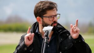 Diputado propone establecer sedes del Congreso en cada distrito