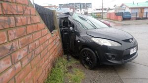 Cámara captó a conductor que colisionó y se fugó