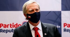 Encuesta consolida liderazgo presidencial de Kast, incluso ganando a Boric en segunda vuelta