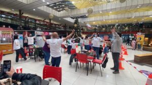 Alumnos del GreenHill College realizaron coreográfica intervención musical