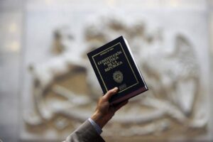 12 centros de estudios dan a conocer sus propuestas para la constitución