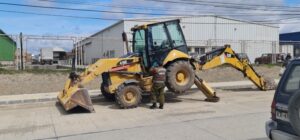 Investigan robo de retroexcavadora desde sector norte