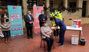 Liceo Luis Alberto Barrera y Escuela 18 de Septiembre dejan de ser vacunatorios Covid