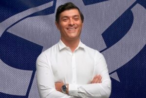 Franco Parisi dice que tiene covid y no estaría en Chile para  las elecciones