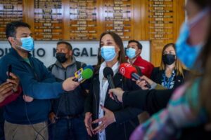 Gobierno anuncia propuesta para rebajar combustibles en Magallanes, pero hoy bencinas suben 3 pesos