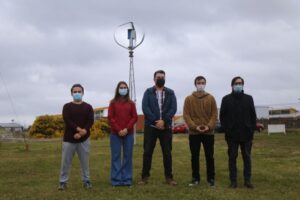 Alumnos de Ingeniería de la UMAG implementan sistema de generación de hidrógeno verde