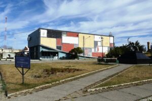 Gerente Enap se reunió con gobernador regional Flies