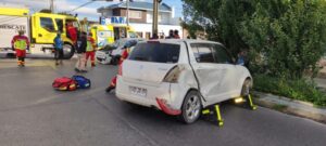 Tres lesionados dejó colisión en el Barrio Croata