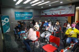Fuerte aumento de personas para inocularse dosis de refuerzo