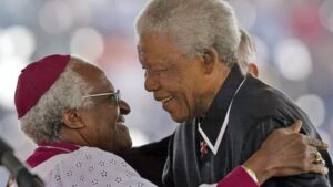 Muere a los 90 años Desmond Tutu, Nobel de la Paz y héroe de la lucha antiapartheid