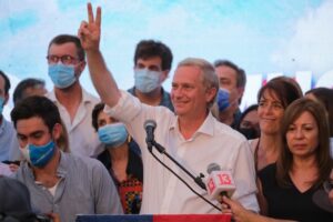 Kast: “Somos pequeños servidores de una causa mucho mayor: Chile”