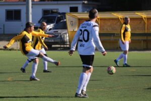 Sporting Cristal, Espartanos, Magallanes y Barrabases son los punteros del Futbolito Senior