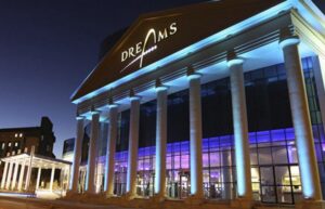 Dreams celebrará fiestas de fin de año con un panorama imperdible de música en vivo, sorteos y mucha diversión