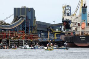 Advierten alza de inflación por desabastecimiento de petróleo tras huelga de pescadores