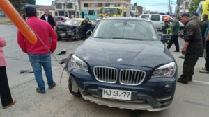 Violenta colisión en pleno centro dejó 3 lesionados y una prolongada congestión