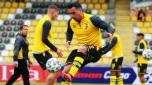 Esteban Paredes deja atrás a Colo-Colo y sueña con Copa Libertadores y el reencuentro con “Chupete” Suazo