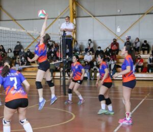 Los cuadros de Natales y Selknam se titularon campeones regionales del Voleibol Federado Temporada 2021