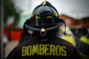 Incendio en pared movilizó a Bomberos hasta la Población Las Naciones