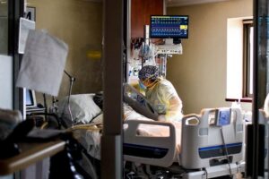 Aumentan pacientes en Cuidados Intensivos
