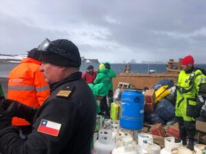 Armada prestó colaboración a expedición de Bulgaria