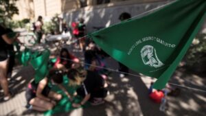 Con ausencia de Gabriel Boric en el Congreso, diputados rechazan proyecto que despenaliza el aborto