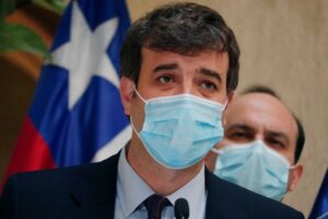 Ministro Ossa recomienda mantener sistema presidencialista  a la Convención