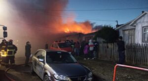 Materiales de construcción son la primera necesidad de damnificados por incendio