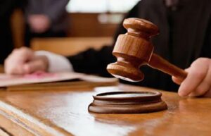 Formalizan a hombre que sacó fotos íntimas a víctima