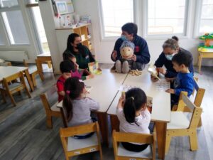 El jardín más austral del país recibió material educativo