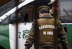 Sujeto agredió a su expareja e hija de 2 años cayó sobre vidrios rotos