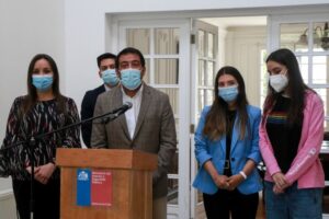 Dos colegios de Magallanes entre los 100 mejores del país en puntaje de la PDT